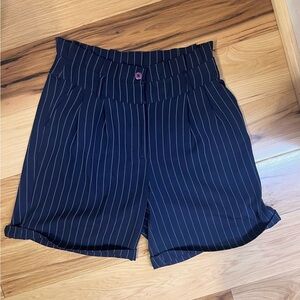 Vero Moda Size S Pinstripe Blue And White Paper bag Shorts Academia Rolled Hem